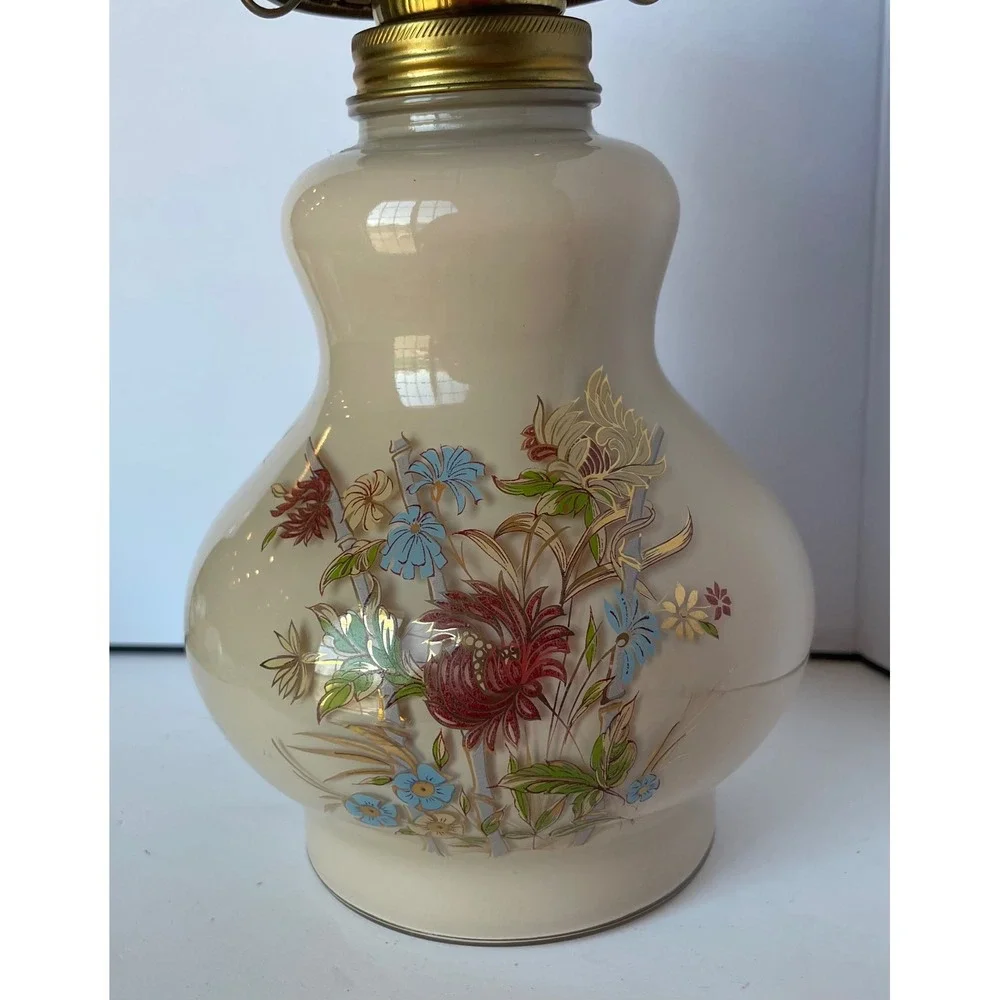 Vintage 1980 Kaadan Ltd Hurricane Oil Lamp Floral Design Cream Glass Brass 14